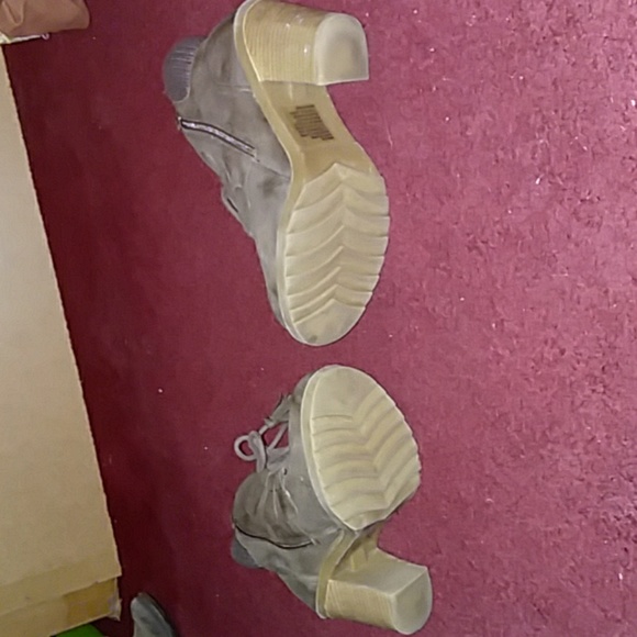 !!Booty heels w/ sweater anklet - Picture 5 of 6